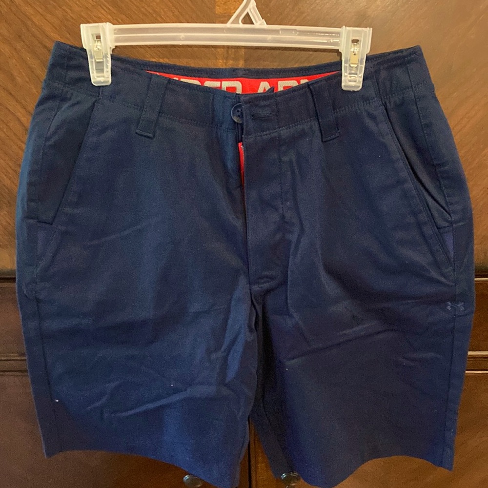 Under Armour dress performance short. Size 32 waist.